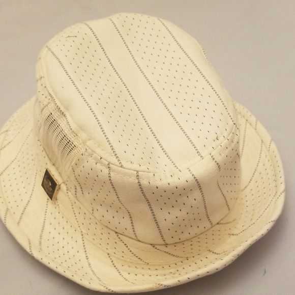 Hat - Picture 4 of 4